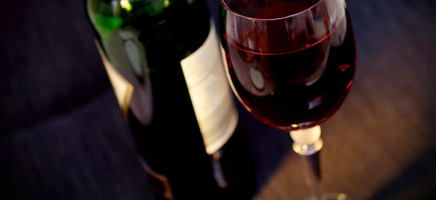 Vier Tipps, wie man den Weingenuss verdoppelt, ohne mehr auszugeben